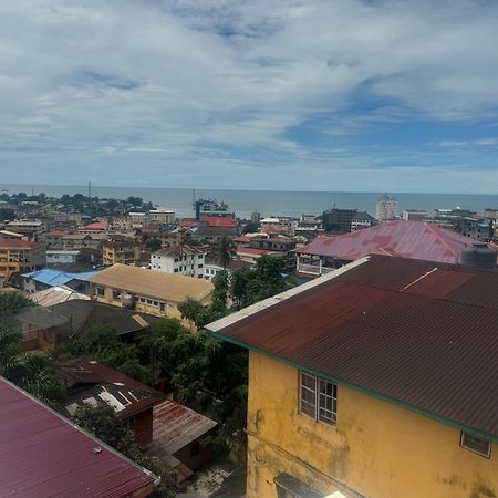 Debora Guest House Freetown Ngoại thất bức ảnh