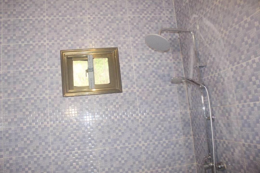 Debora Guest House Freetown Ngoại thất bức ảnh
