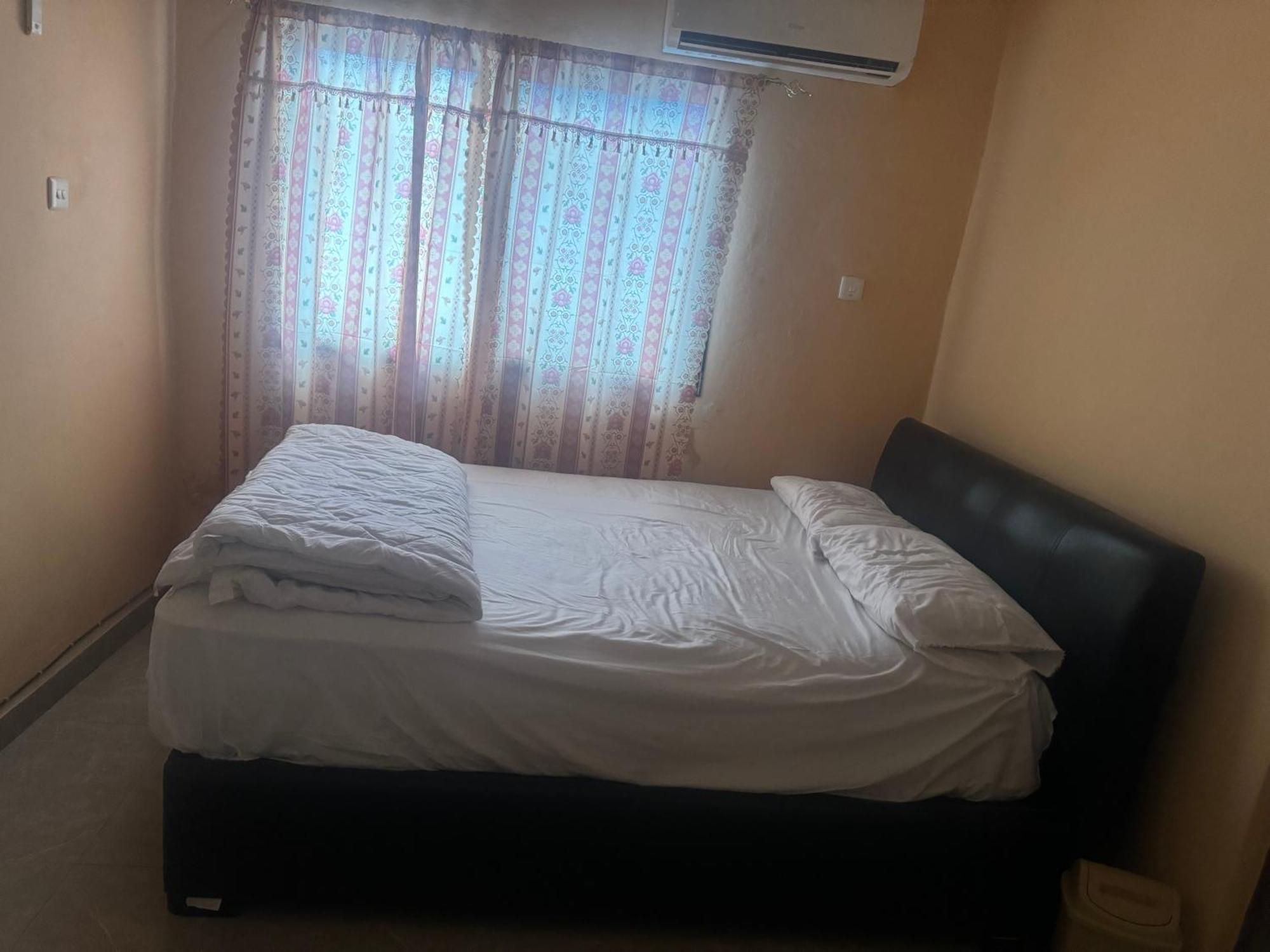 Debora Guest House Freetown Ngoại thất bức ảnh