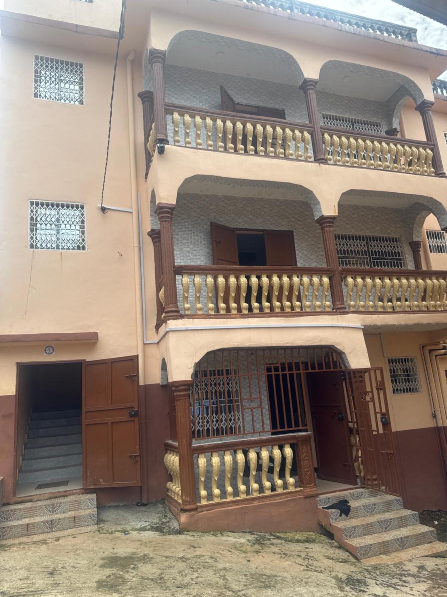 Debora Guest House Freetown Ngoại thất bức ảnh